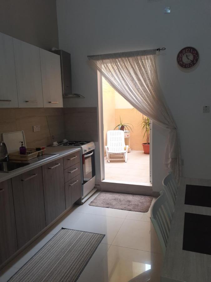 Cosy Apartment By The Sea Birżebbuġa Екстериор снимка